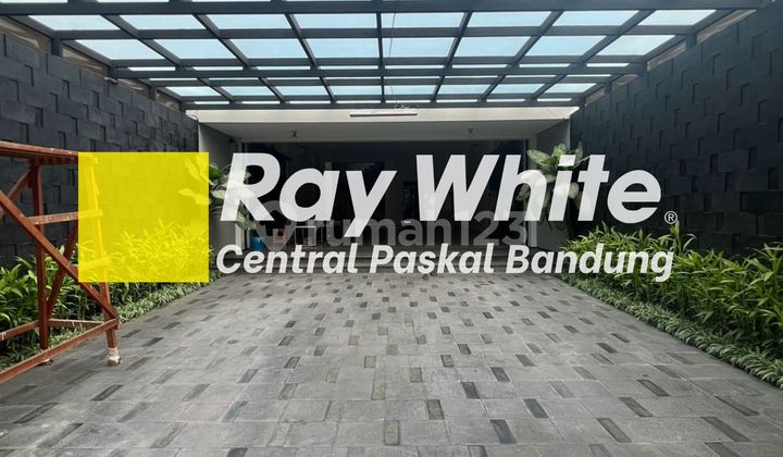 Rumah Bagus di Mainroad Cihampelas Bandung Rumah Bagus di Mainroad Cihampelas Bandung