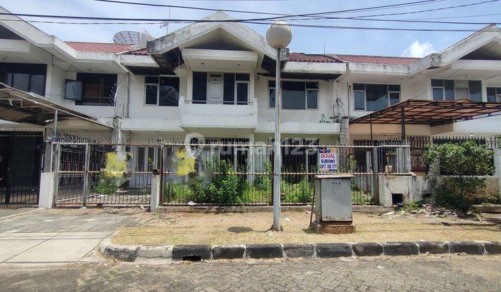 Rumah Dalam Komplek Perumahan Nan Private Di Kemayoran , Jakarta Pusat 1