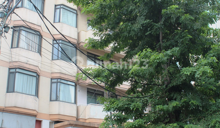 Pasangan Muda & Professional yang ingin tinggal di Pusat Kota - Full Furnished - 2 BR. 2