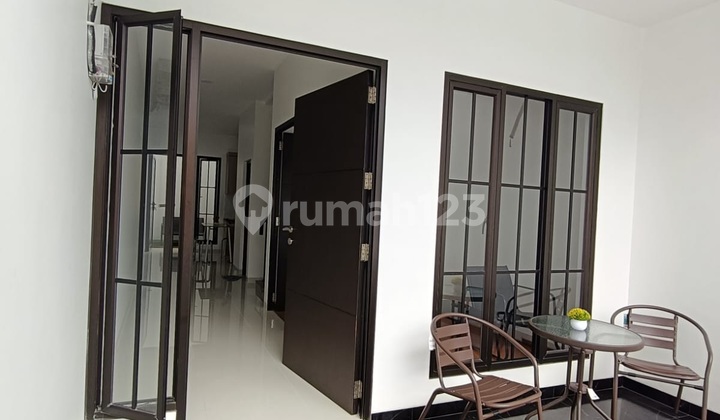 Harga Disesuaikan dengan Situasi Kekinian - Turun - Sisa 2 Brand New Rumah Type Scandinavian - Bonus Berlimpah- Meruya Utara - Komplek Nyaman Sangat Cocok Utk Professional Muda atau Senior Living - Fasilitas Kawasan Super Lengkap.