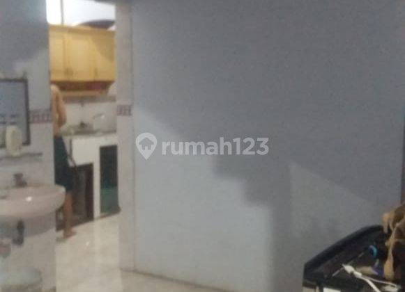 di Makassar Sekitar Jalan Perintis Kemerdekaan, Jalan Lanraki, Paccerakkang, Makassar 4