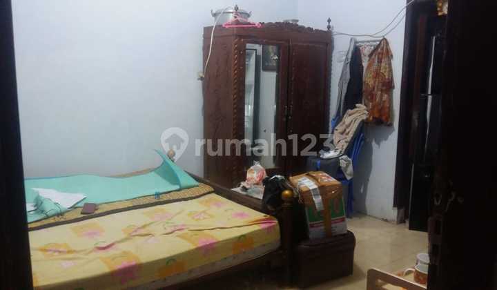 di Makassar Sekitar Jalan Perintis Kemerdekaan, Jalan Lanraki, Paccerakkang, Makassar 5