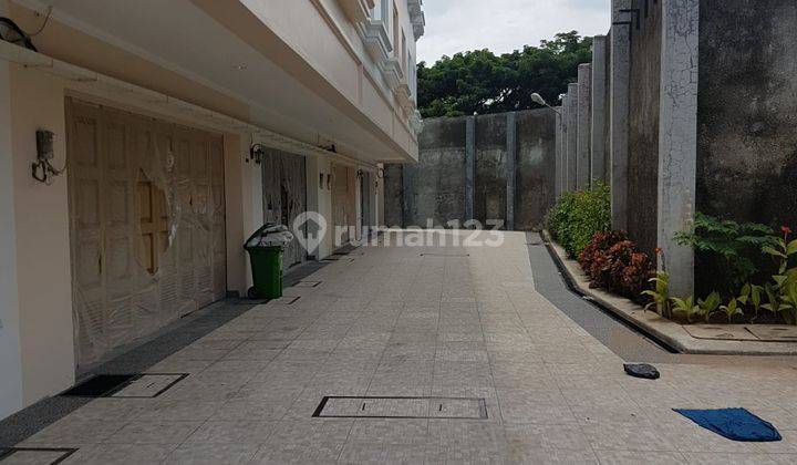 Rumah di Makassar Sekitar Jalan Urip Sumoharjo, Jalan Ap Pettarani, The Mutiara Residense, Makassar 4