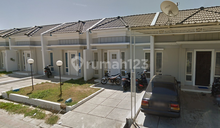 Rumah di Makassar Sekitar Jalan Metro Tanjung Bunga, Makassar