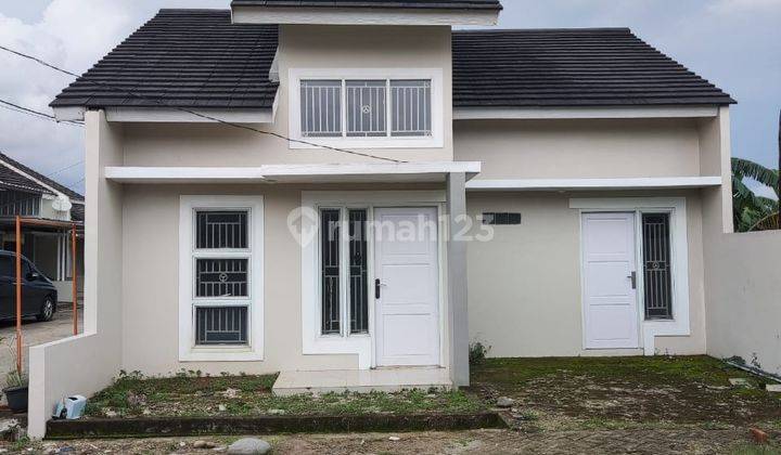 Rumah di Makassar Sekitar Jalan Metro Tanjung Bunga, Makassar