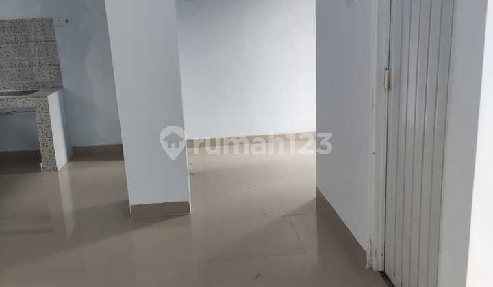 Rumah di Makassar Sekitar Jalan Metro Tanjung Bunga, Makassar