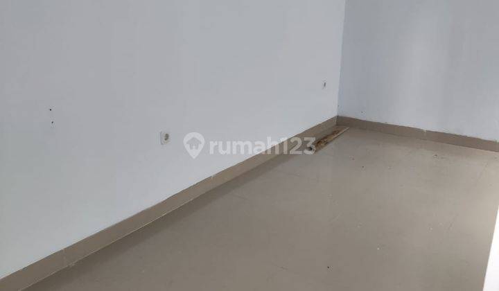 Rumah di Makassar Sekitar Jalan Metro Tanjung Bunga, Makassar