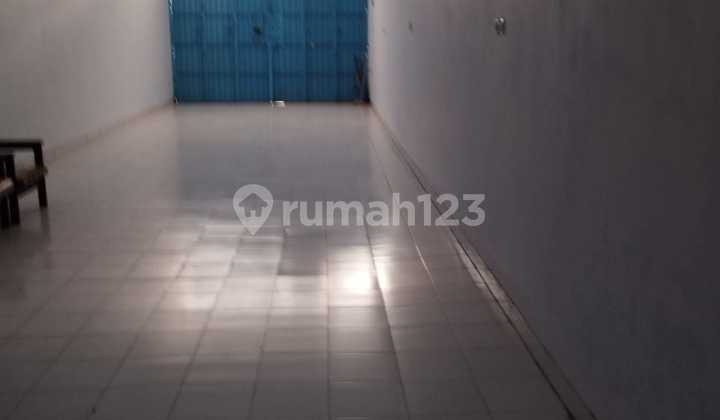 Ruko di Makassar Sekitar Jalan Cendrawasih, Makassar 2