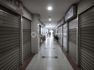 Ruang usaha Makassar Kota di Jalan Nusa Kambangan, Pasar Sentral 1