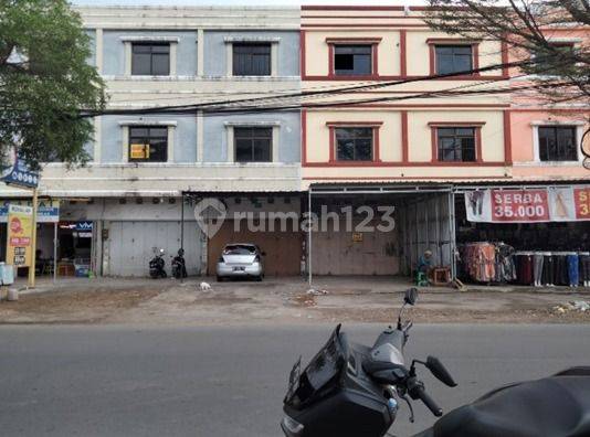 Ruko di Makassar Kota Sekitar Jalan Rappocini, Jalan Pettarani, Makassar 1