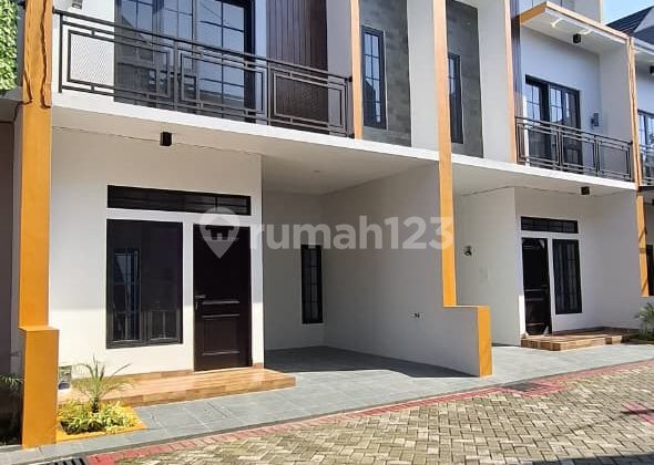 Rumah 2 Lantai Siap Huni Nempel Tol Cisalak