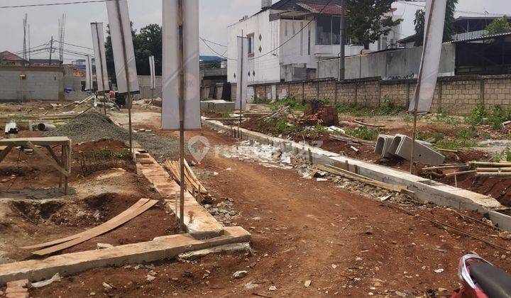 Rumah 2 lantai konsep mezzanine akses sangat strategis 13