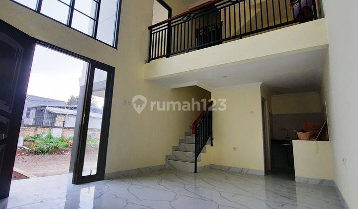 Rumah di Jl radar auri cimanggis depok 2½ Lantai SHM 2