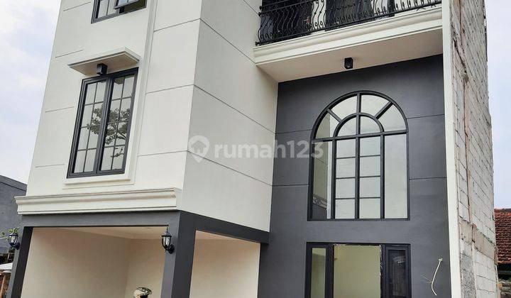 Rumah 2 Lantai di Jl radar auri cimanggis depok 2