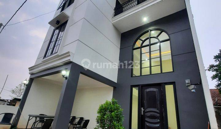 Rumah di Jl radar auri selangkah stasiun Lrt harjamukti 2