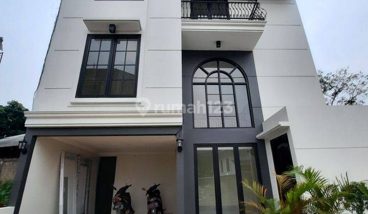 Rumah 2 Lantai di Jl radar auri SHM Baru 1