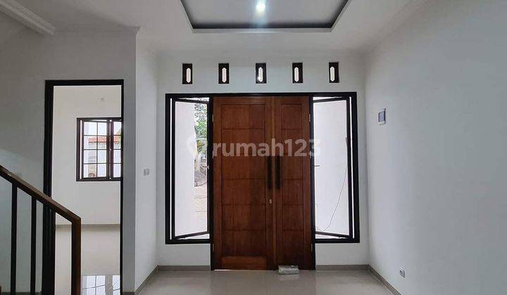 Rumah 2 Lantai SHM Baru Dp 0% di Jl mekarsari cimanggis 2