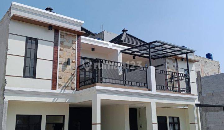 Rumah 2 Lantai di Jl gadog raya cimanggis SHM 2