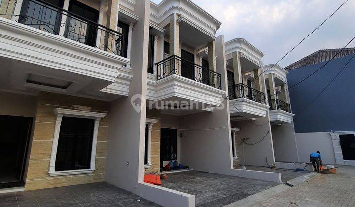 Rumah 2 Lantai di Jl. RTM kelapa dua SHM 2