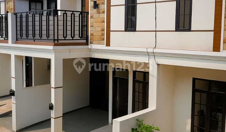 Rumah 2 Lantai SHM Baru di Jl radar auri Dp 20jt