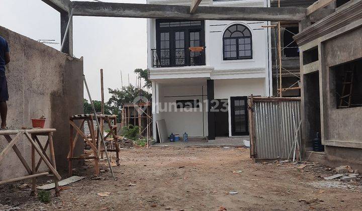 Rumah Mewah 2 Lantai Baru Dp 20jt Free Bphtb 2