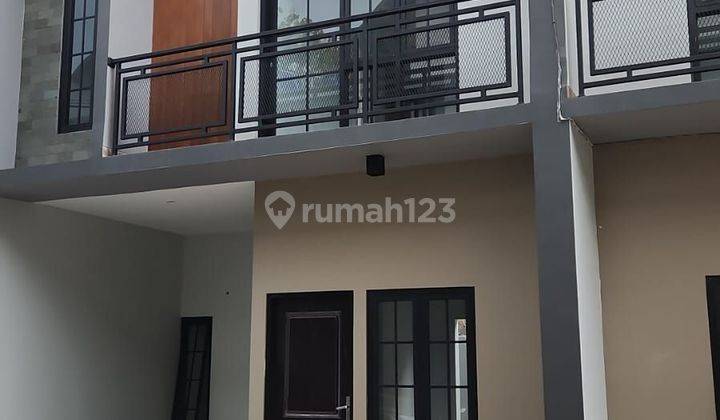 Rumah 2 Lantai siap huni di Jl cilayu cimanggis 1