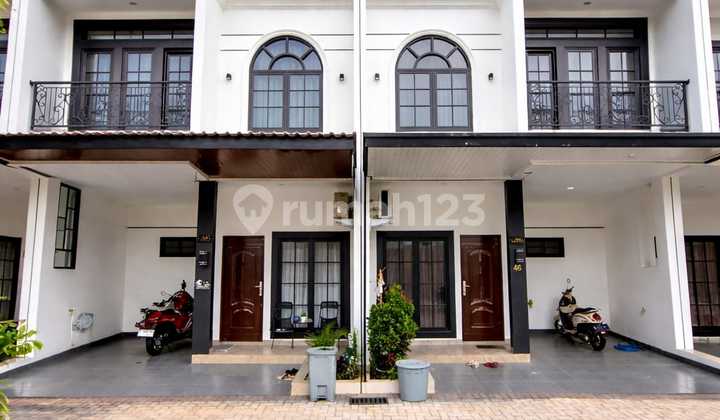 Rumah 2 Lantai Eropa Classik Akses Tol dan KRL Rumah 2 Lantai Eropa Classik Akses Tol dan KRL