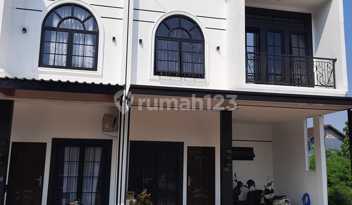 Rumah Milenial Siap Huni 2 Lantai Depan Mako Brimob