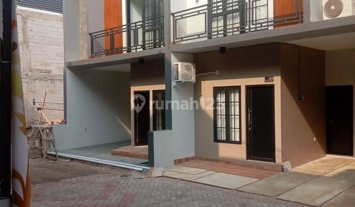 Rumah 2 Lantai siap huni di Jl cilayu cimanggis 2