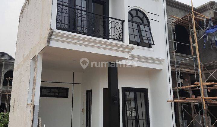 Rumah Mewah 2 Lantai Shm Dp 20jt Di Jl Akses Ui 2