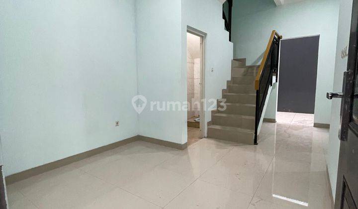 Rumah 2 Lantai Baru di Jl cisalak pasar SHM 2