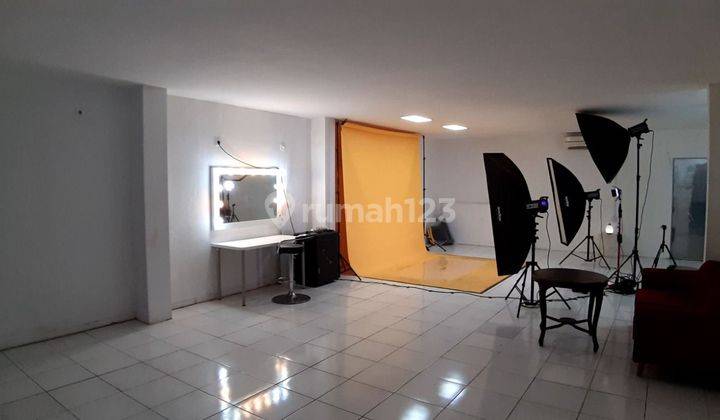 Disewa Ruko 3 lantai di kawasan Bilangan Pondok indah (Prime Location) 2