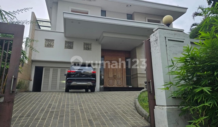 RUMAH MEWAH 2 LANTAI DI PAPANDAYAN 1