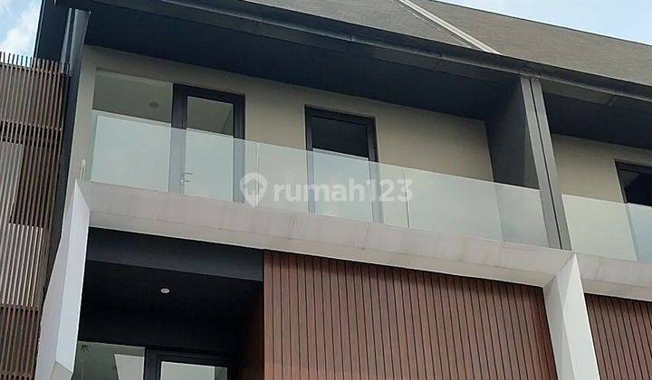 Rumah baru 2 lantai di tlaga bodas 1