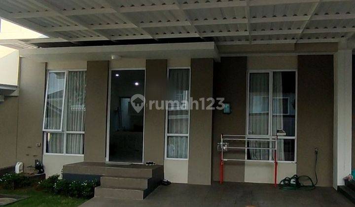 Rumah 2 Lantai Furnished Di Paramount Village 2