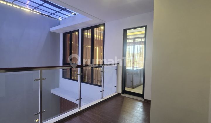 RUMAH DIJUAL FULL FURNISHED DI BSB 2