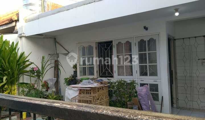Rumah di Tengah Kota Daerah Citarum 1
