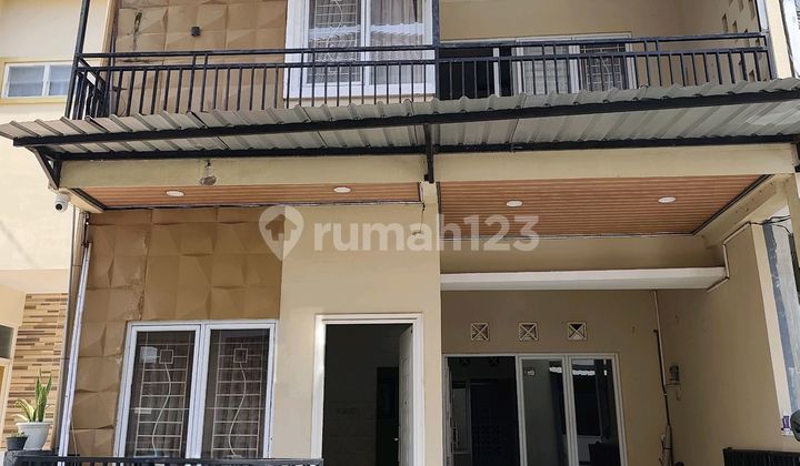 Ready-to-Use House in East Semarang 1