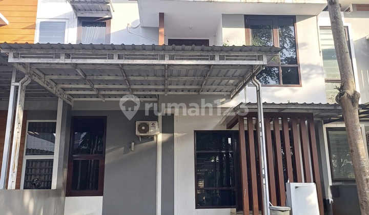 Rumah Bagus 2 Lantai di Bsb City