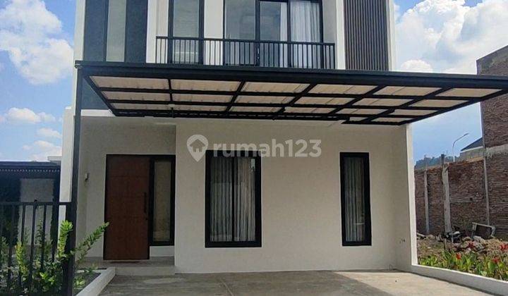 Rumah 2 Lantai Bagus Di Pandanaran Avenue 1