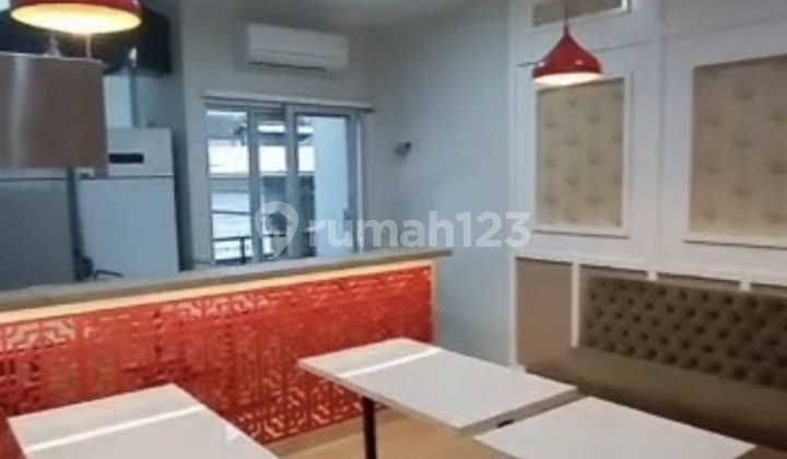 Ruko 3 Lantai di Tengah Kota 2