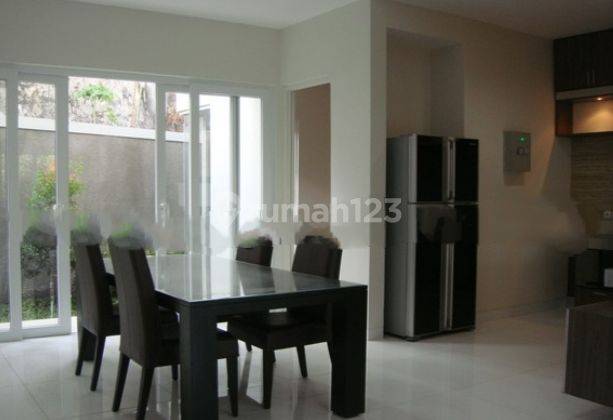 RUMAH DENGAN FURNISHED DI CANFI GOLF 2