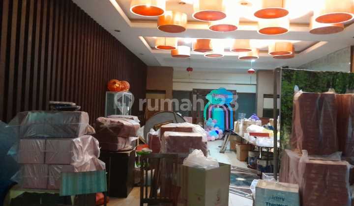 For Rent Ex Restaurant in the City Center 2