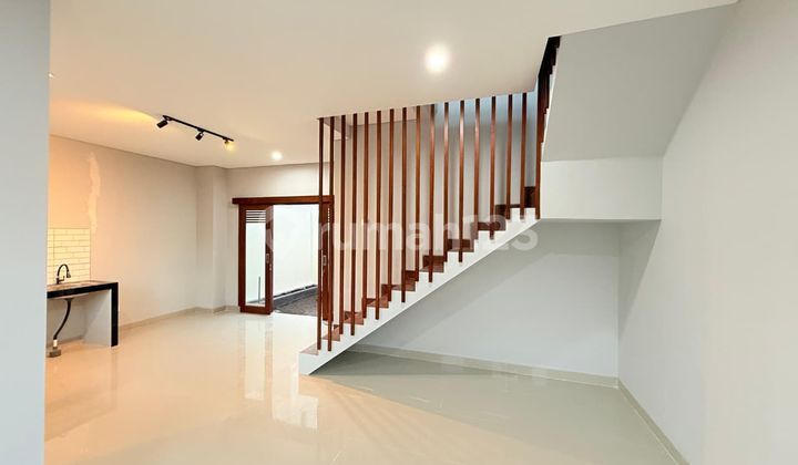 Rumah Baru Bagus 2 Lantai Modern Minimalis Murah di Dalung Bali 2