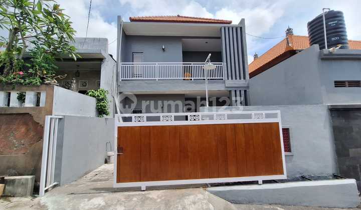 Good Modern Minimalist House in Padangsambian Denpasar