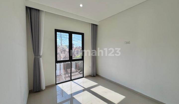 Rumah Semi Villa Modern 2 Lantai Bagus di Sanur Hang Tuah  2