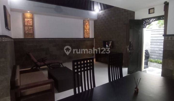 Rumah Villa Modern Sudah Furnished di Kawasan Elite Renon 2