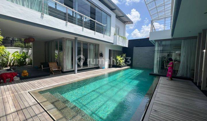 Villa Mewah Minimalis Modern Beachside In Seminyak Bali 1