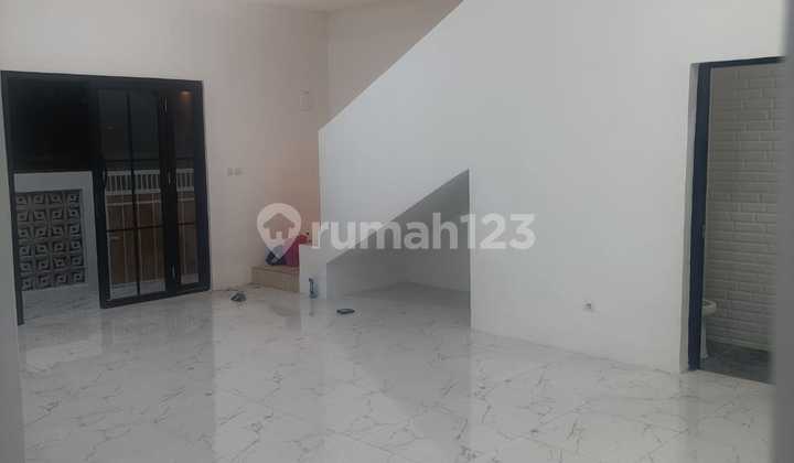 Rumah Baru 2 Lantai Modern Free Notaris Pajak Furnished di Sidakarya Denpasar