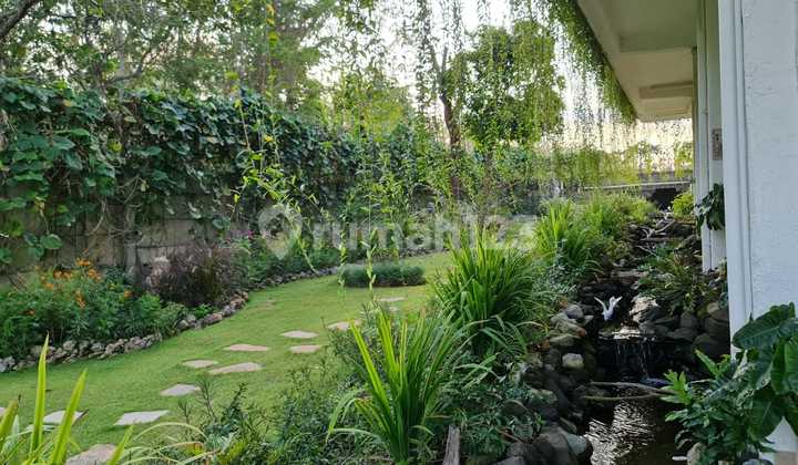 Rumah Semi Villa Besar Mewah di Lingkungan Elite Nusa Dua One Gate System 2
